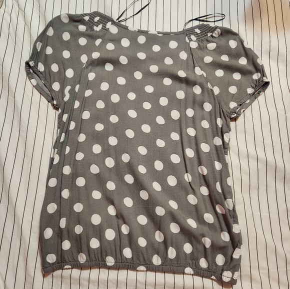 H&M Grey Top with Polka Dot - Picture 2 of 6